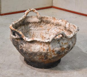 Shino Pottery Garden Basin Width:530mm