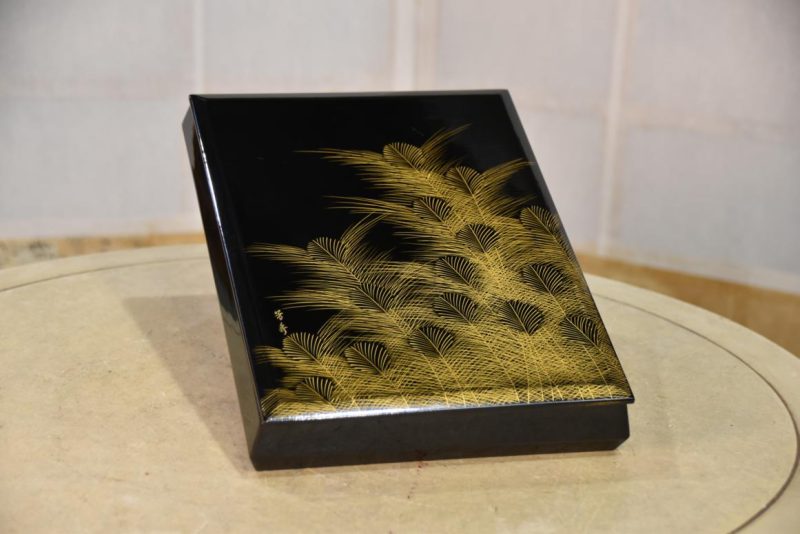 Suzuri Bako Lacquered Writing Box Width:275mm
