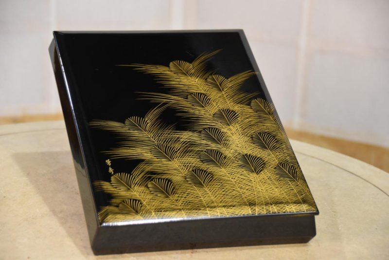 Suzuri Bako Lacquered Writing Box Width:275mm - Image 2