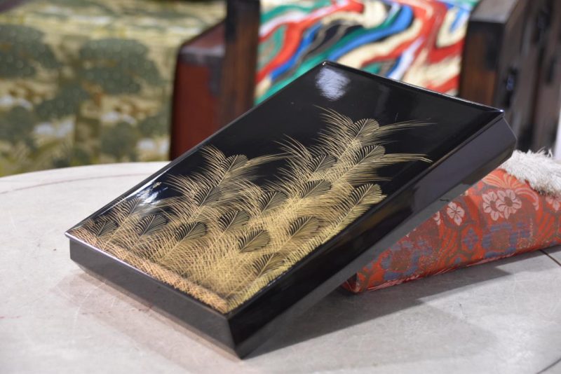Suzuri Bako Lacquered Writing Box Width:275mm - Image 8
