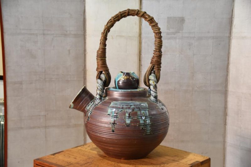 Large Shigaraki Pottery Teapot Width:470mm - Image 6