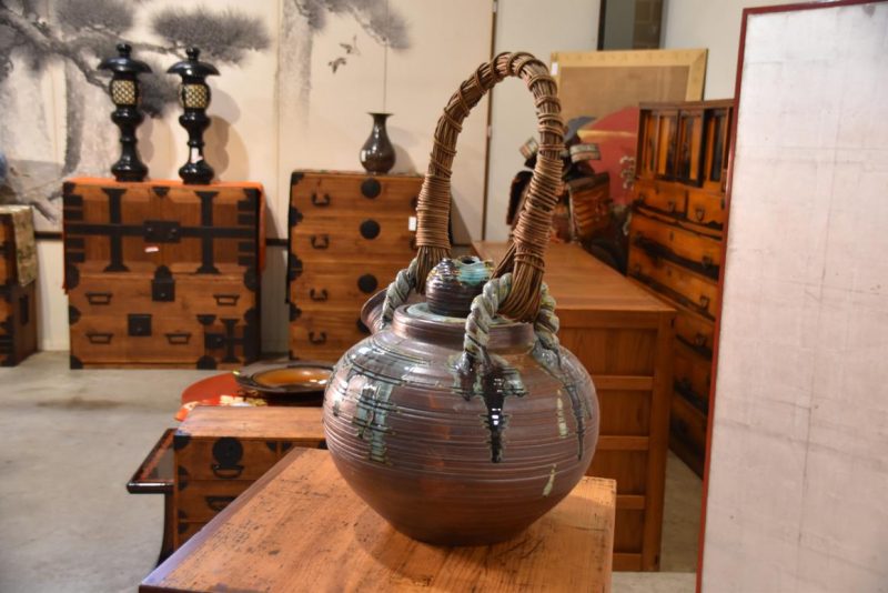 Large Shigaraki Pottery Teapot Width:470mm - Image 3