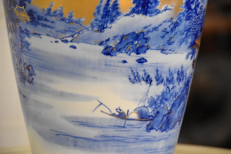 Japanese Porcelain Vase - Image 5