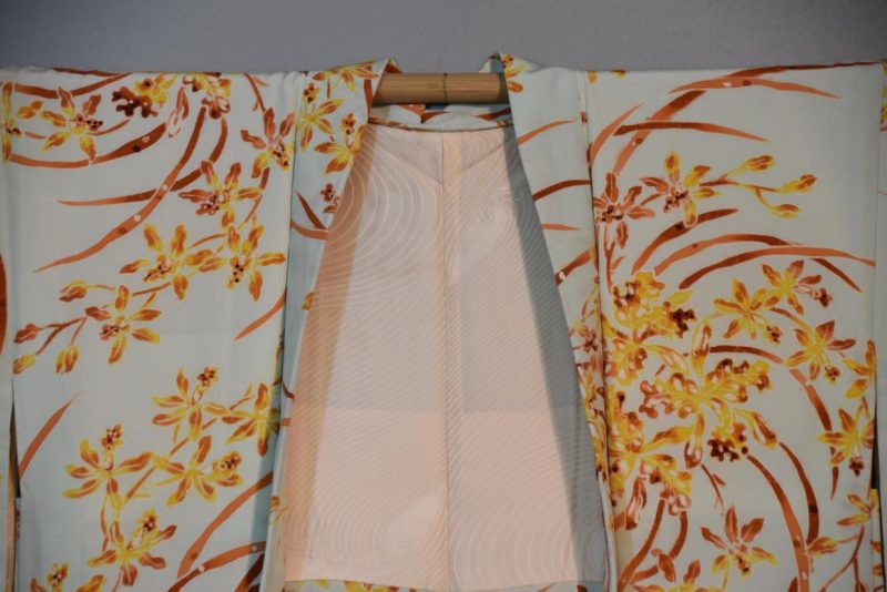 Silk Vintage Kimono Jacket - Image 3