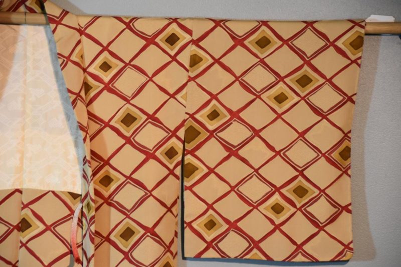 1950's Geometric Design Silk Vintage Haori Jacket - Image 7