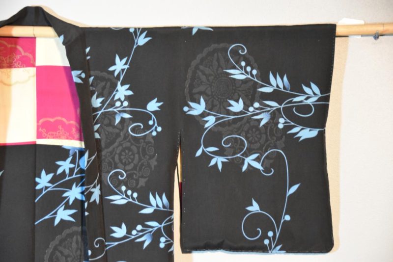 Soft Silk Vintage Haori Jacket - Image 7