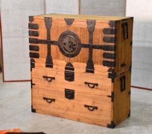 Meiji Period Ryobiraki Kasane Dansu Clothing Chest Width:980mm