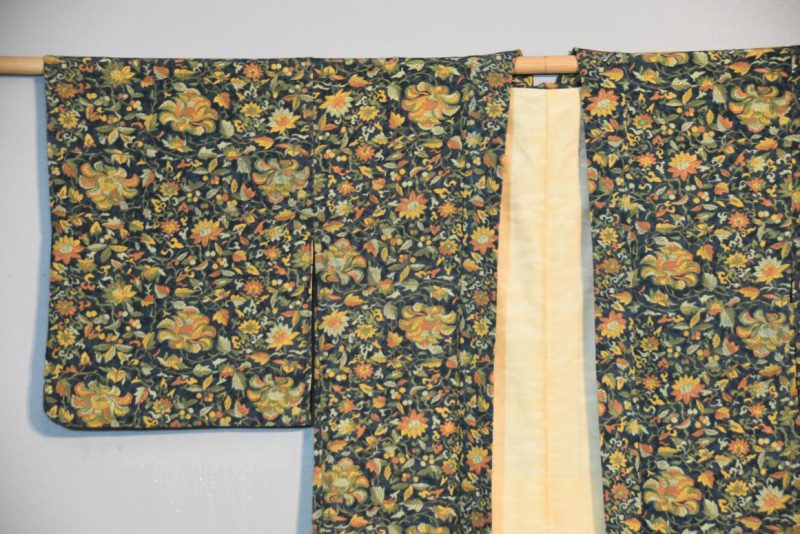 Soft Silk Vintage Haori Jacket - Image 4