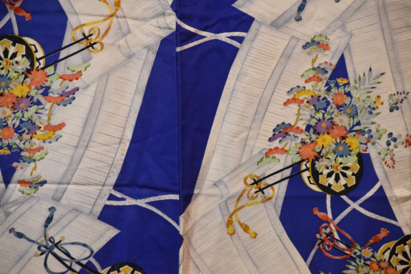 Beautiful Silk Japanese Kimono - Image 2