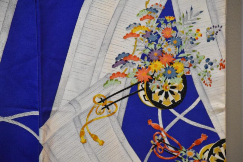 Beautiful Silk Japanese Kimono - Image 9