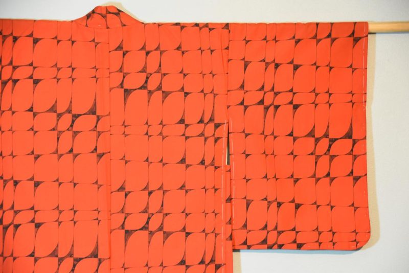 Red and Black Vintage Silk Haori - Image 5