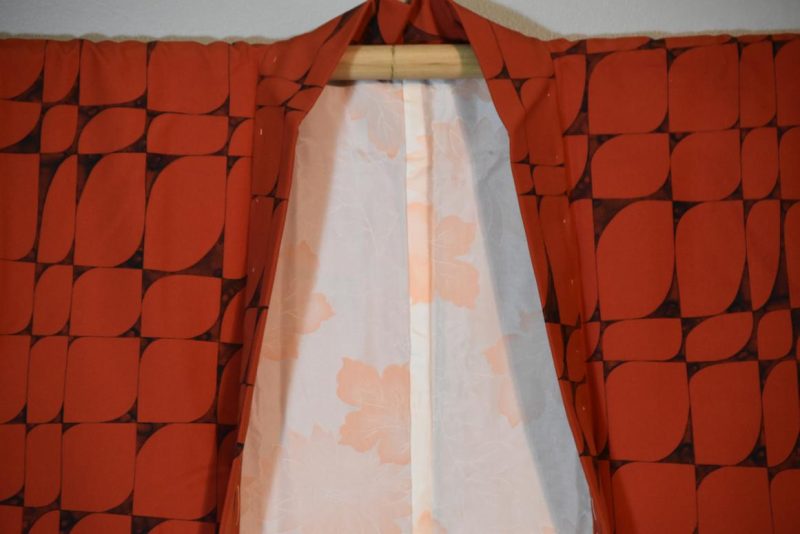 Red and Black Vintage Silk Haori - Image 3