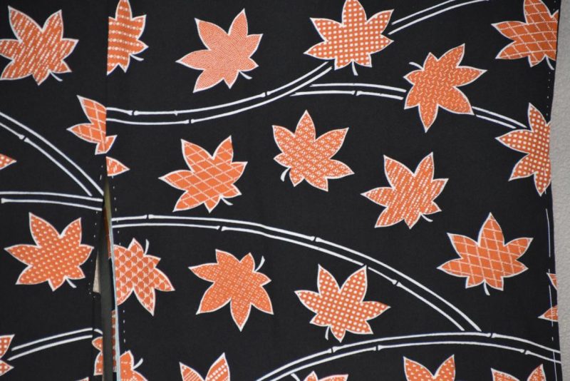 Red and Black Vintage Silk Haori - Image 6