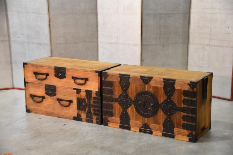 Meiji Period Ryobiraki Kasane Dansu Clothing Chest Width:960mm - Image 2