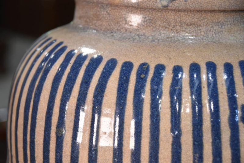 Shigaraki Drip Glaze Pottery Tsubo Urn Height:430mm - Image 5