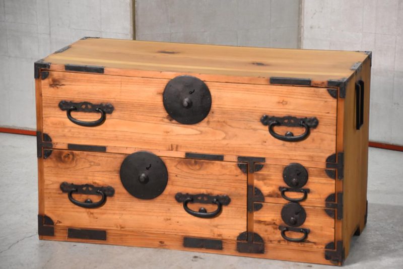Isho Dansu Clothing Chest Width:880mm - Image 2