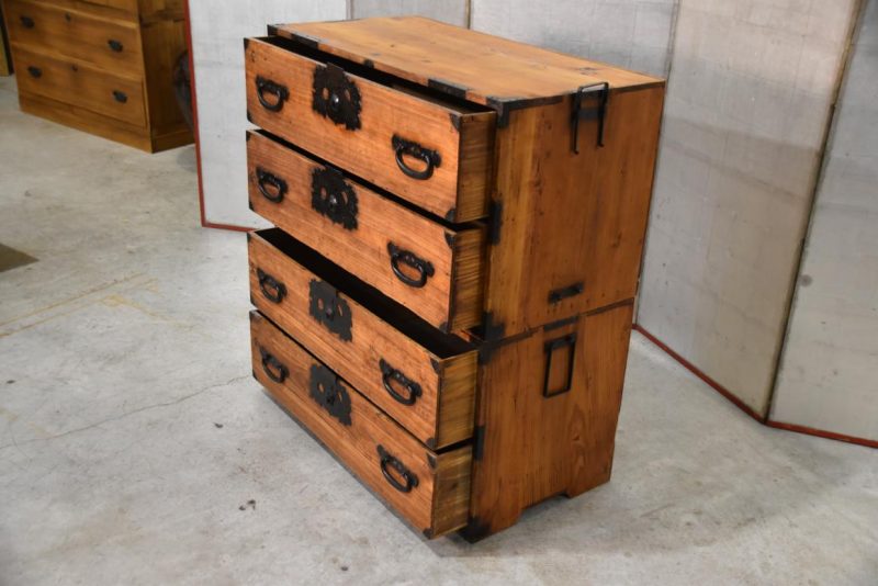 Antique Clothing Chest (2 Sections) Width:880mm - Image 8