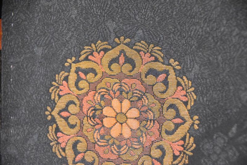 Silk Vintage Metallic Thread Hoari Jacket - Image 5