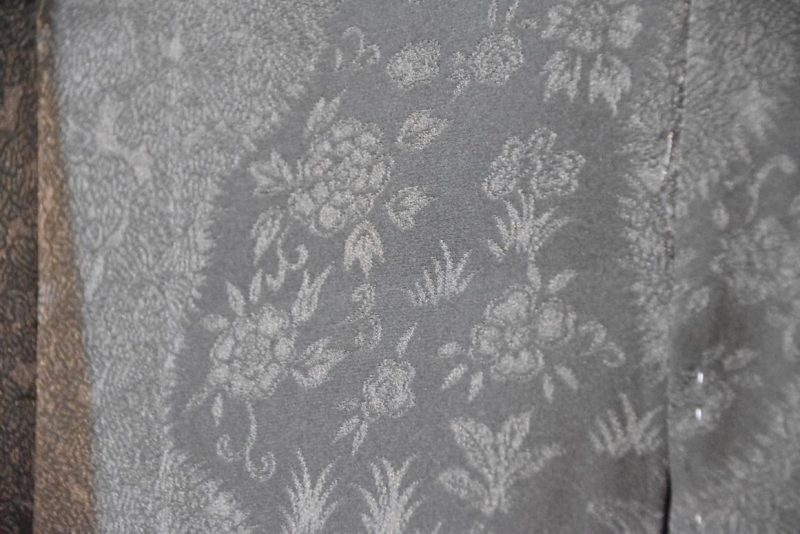 Silk Vintage Metallic Thread Hoari Jacket - Image 4