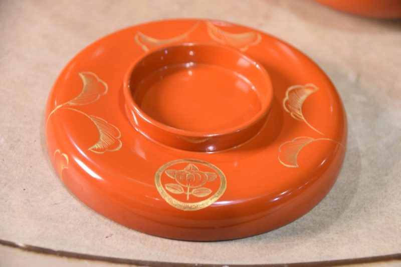 Set of 6 Japanese Lacquered Wood Miso Bowls - Image 7