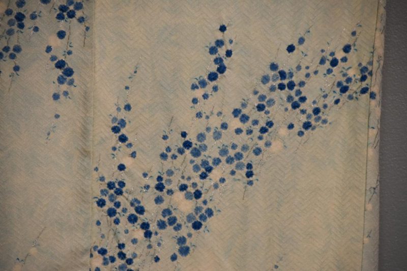 Japanese Vintage Silk Kimono - Image 7