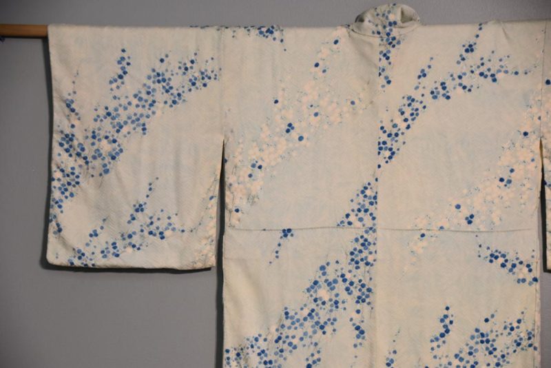 Japanese Vintage Silk Kimono - Image 6