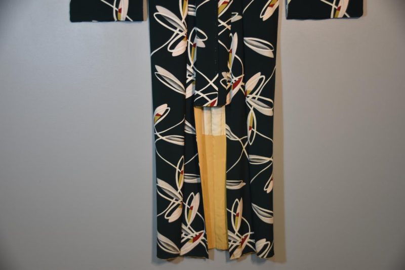 Japanese Vintage Silk Kimono - Image 6