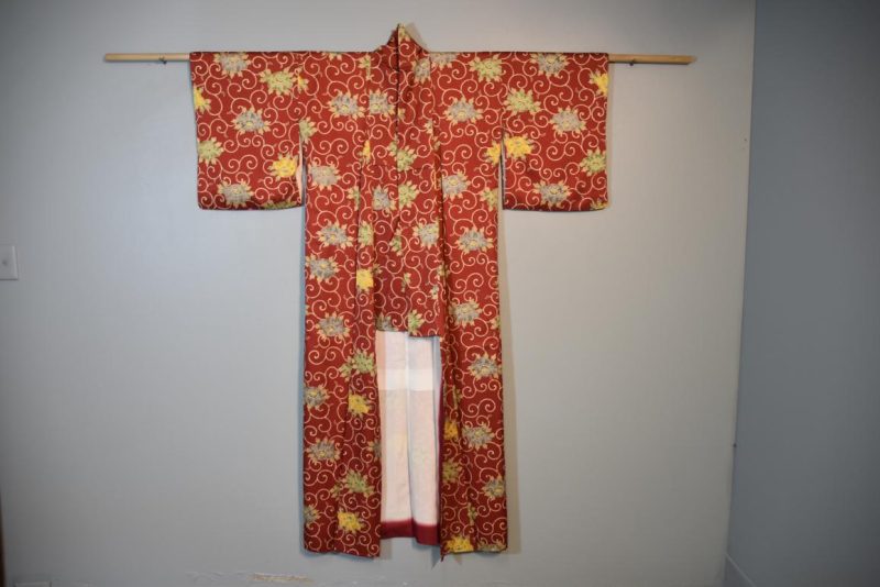 Japanese Vintage Silk Kimono - Image 4