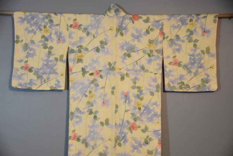 Japanese Vintage Silk Kimono - Image 2
