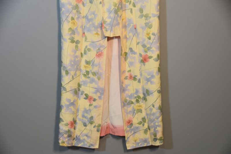 Japanese Vintage Silk Kimono - Image 4