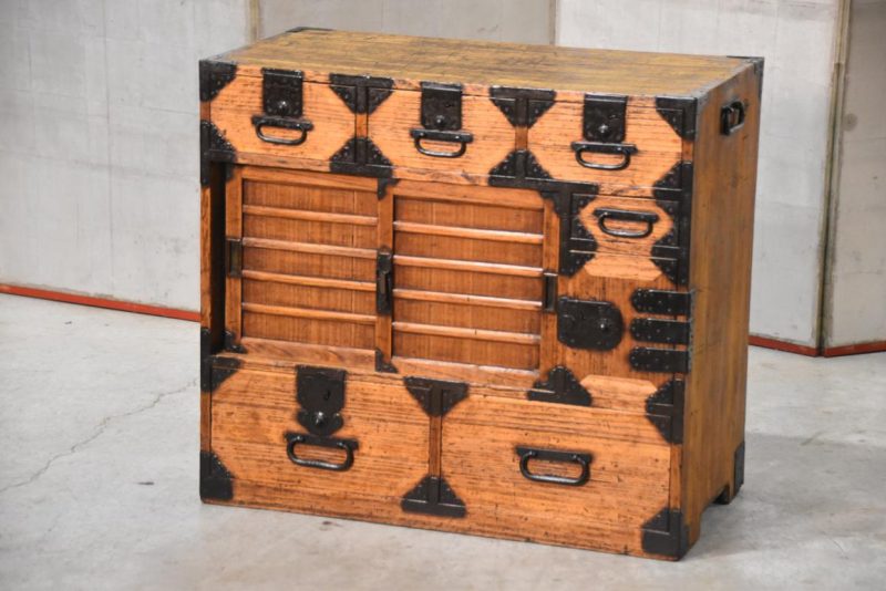 Small Japanese Merchant Chest Width:760mm - Image 2