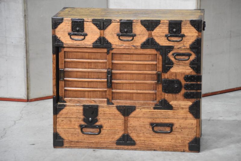 Small Japanese Merchant Chest Width:760mm - Image 9