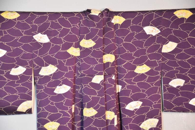 Stunning Purple Kimono - Image 3