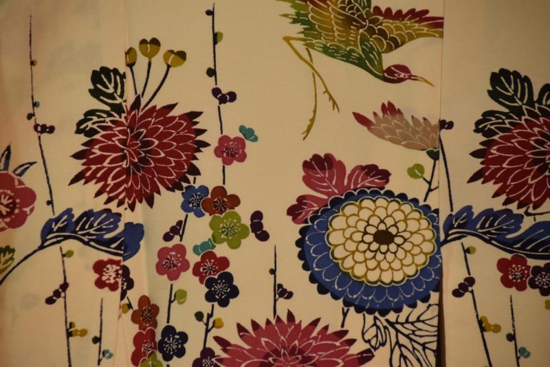 Stunning Vintage Kimono - Image 3