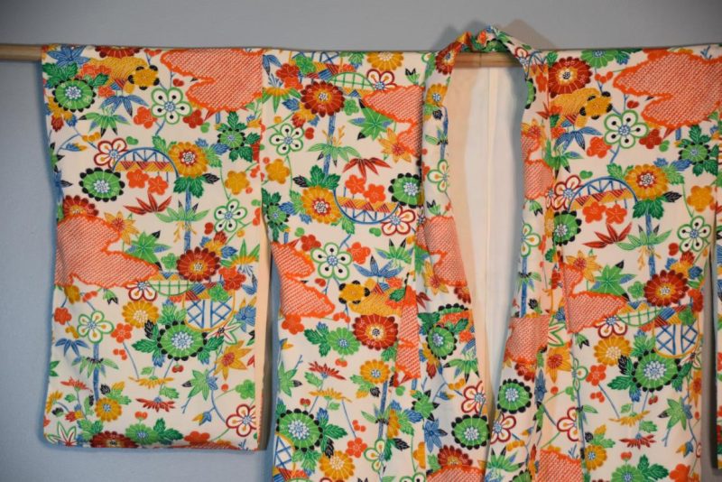 Stunning Vintage Kimono - Image 4