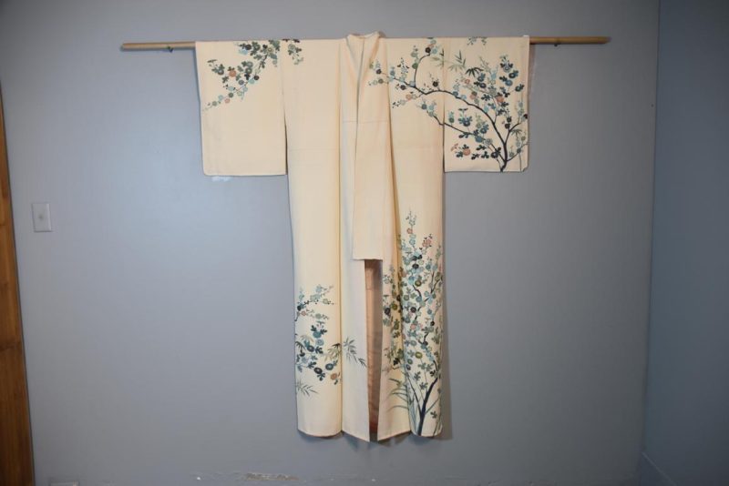 Japanese Traditional Dress - Image 4