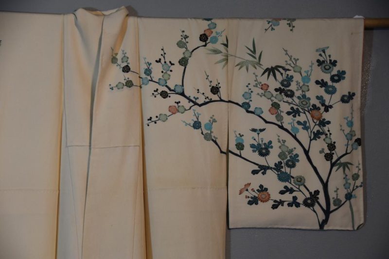 Japanese Traditional Dress - Image 3