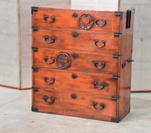 Lacquered Clothing Chest Width:910mm