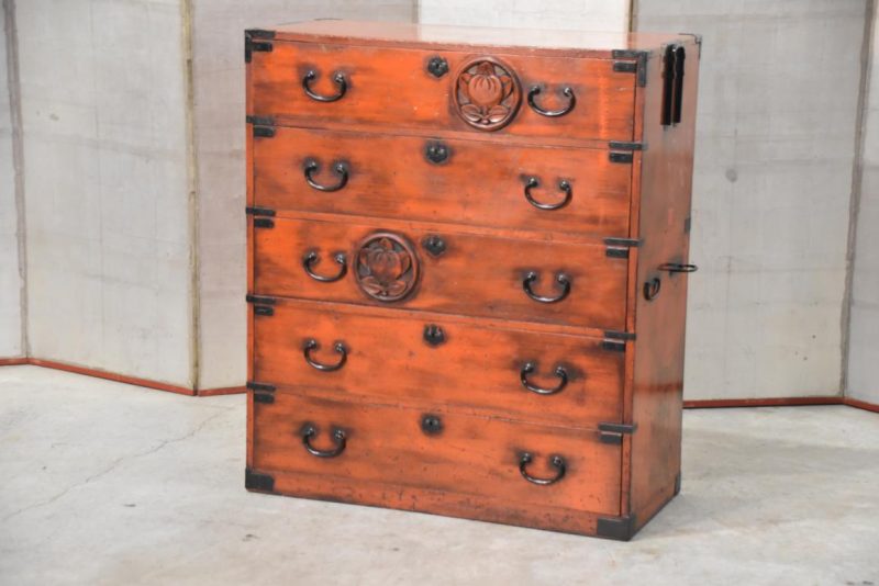 Lacquered Clothing Chest Width:910mm