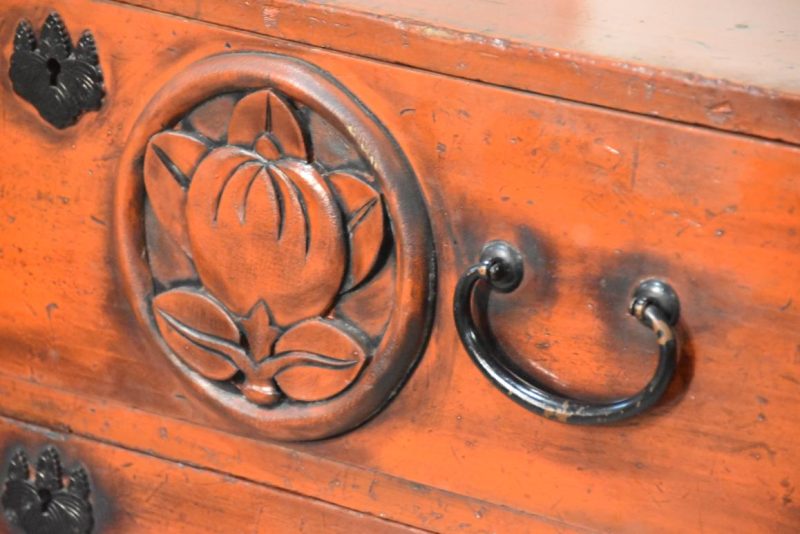 Lacquered Clothing Chest Width:910mm - Image 8