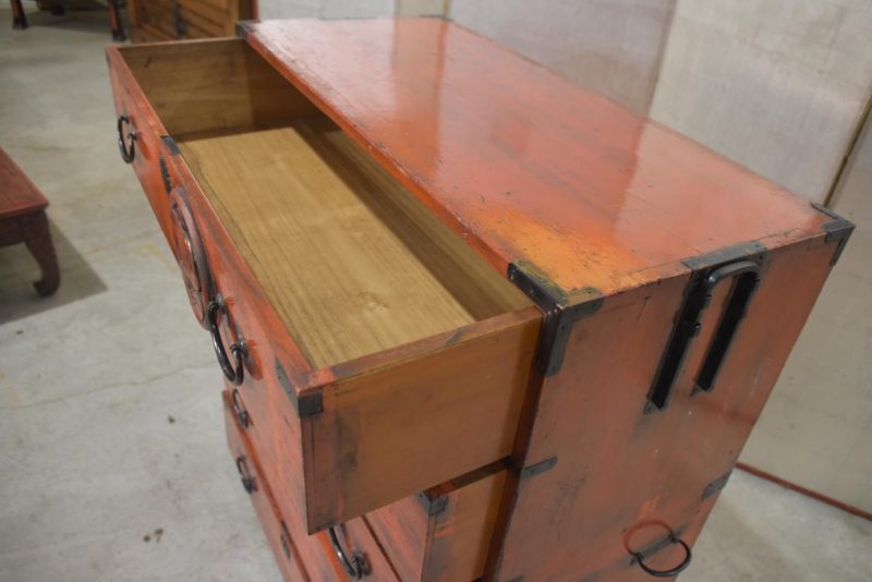 Lacquered Clothing Chest Width:910mm - Image 6