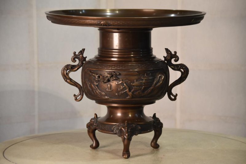 Japanese Cast Bronze Usubata Vase Width:330mm - Image 2