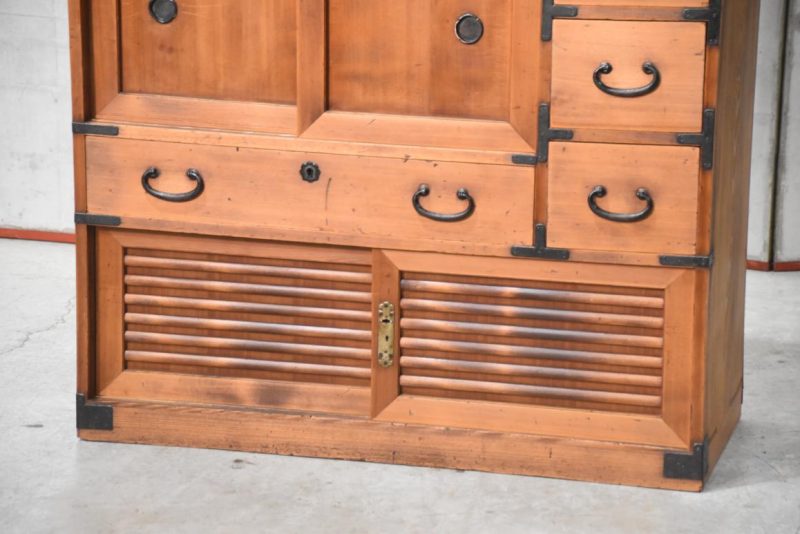 Choba Dansu Traditional Japanese Merchant Chest Width:955mm - Image 10