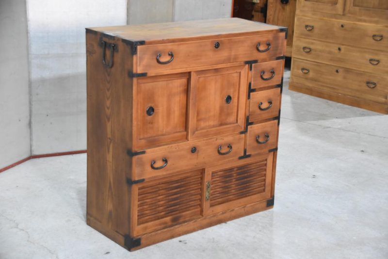 Choba Dansu Traditional Japanese Merchant Chest Width:955mm - Image 3