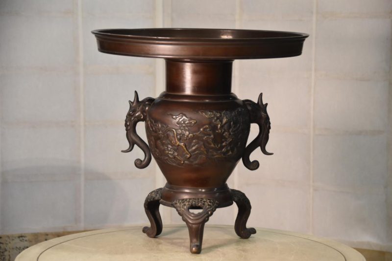 Japanese Cast Bronze Usubata Vase Width:391mm - Image 2
