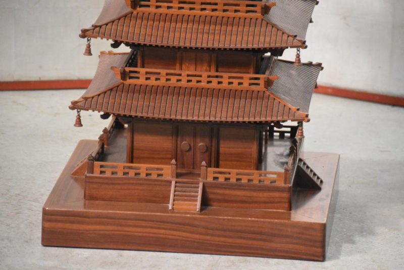 Hardwood Japanese Pagoda Height:1020mm - Image 11