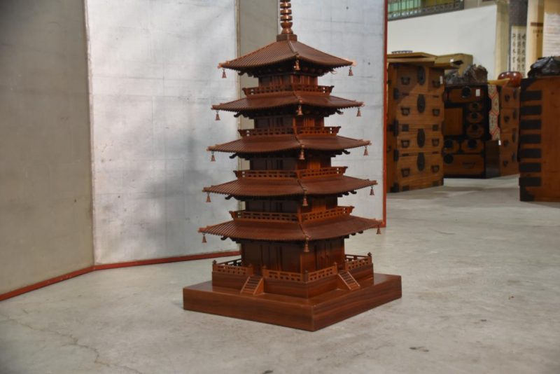 Hardwood Japanese Pagoda Height:1020mm - Image 5