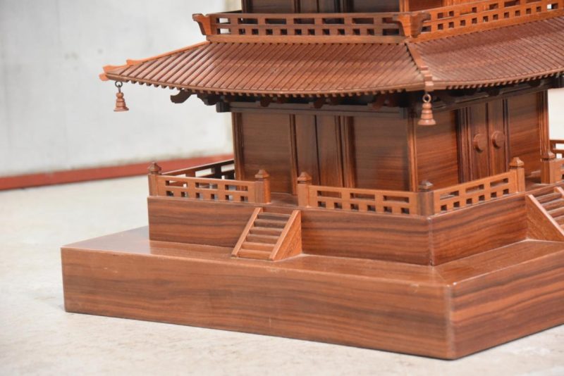 Hardwood Japanese Pagoda Height:1020mm - Image 3