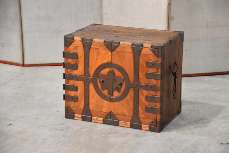 Funa Dansu Edo Period Ships Chest Width:610mm