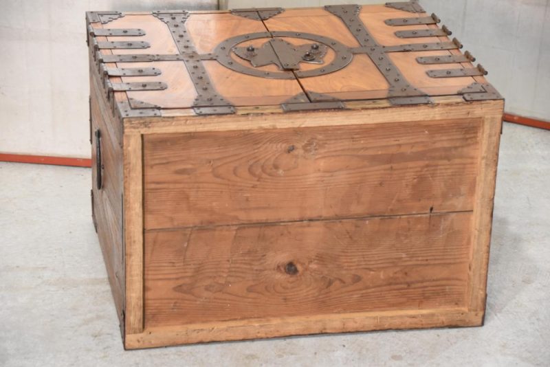 Funa Dansu Edo Period Ships Chest Width:610mm - Image 15